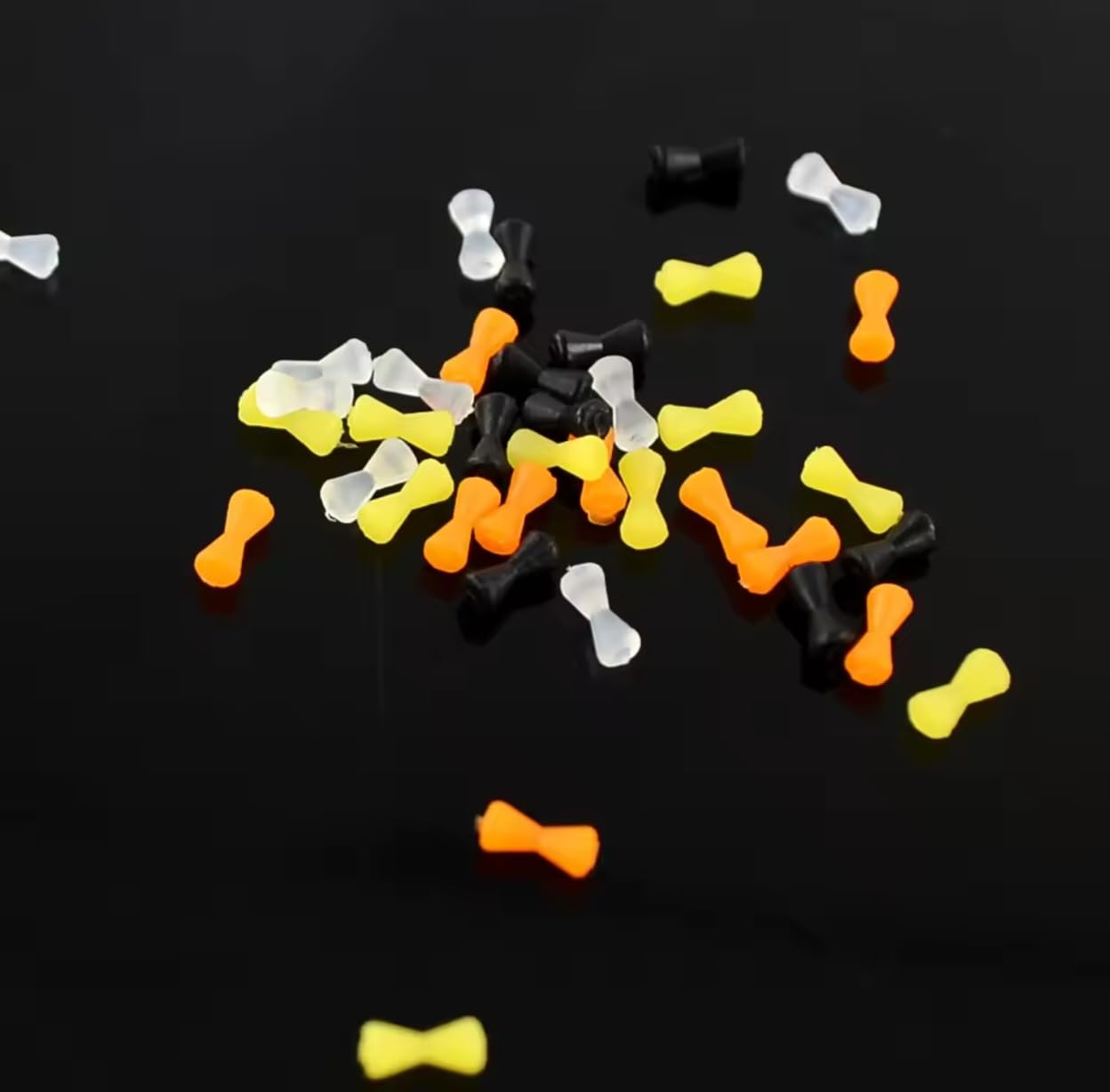 Carp Fishing Boilie Popup Stoppers, Hard Plastic, 200 Pieces in 2 Cards, for Professional Carp Feeder Rigs and Hair Rigs